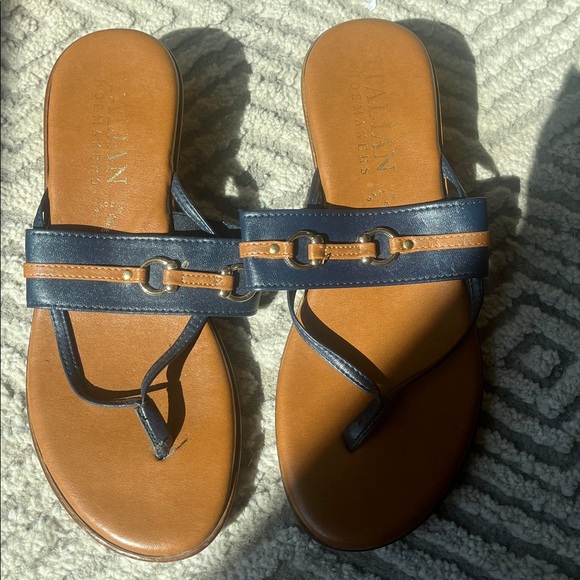 FREE w/ 1 or 2 item purchase 🎁. - Picture 10 of 11